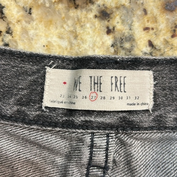 Free People We the Free Loving Good Vibrations Black Distressed Jeans Shorts 27 - Picture 7 of 7